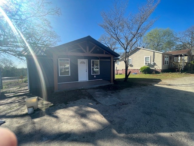 property at 686 N Norris Dr