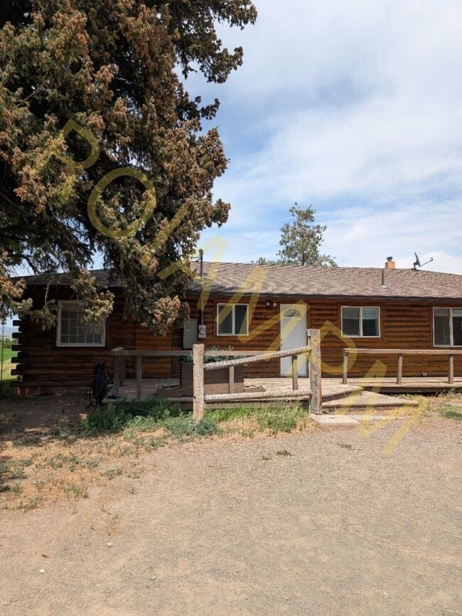 property at 424 N Main St