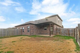 400 Barbet Dr in Centerton, AR - Building Photo - Building Photo