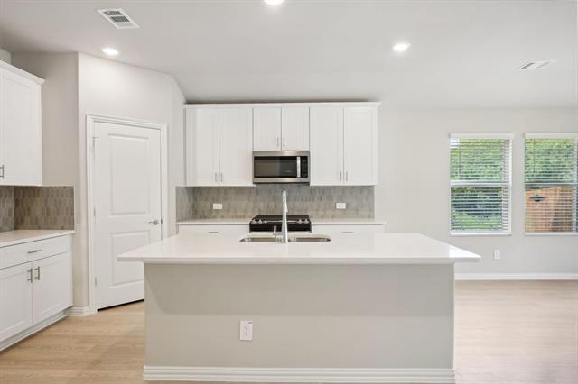 2204 Dunbar Dr in Sherman, TX - Building Photo - Building Photo