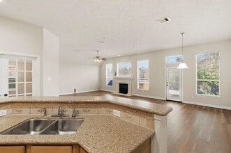 6843 Loupe Ln in Missouri City, TX - Building Photo - Building Photo