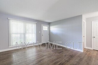 3331 Erskine Dr in Charlotte, NC - Building Photo - Building Photo