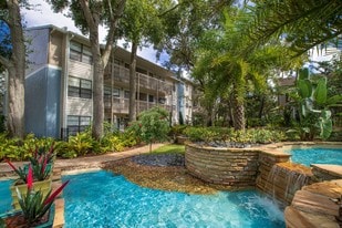 Stillwater Palms in Palm Harbor, FL - Building Photo