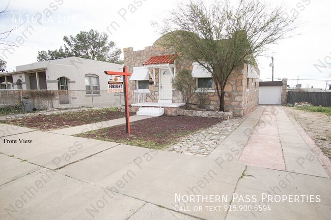 4416 La Luz Ln in El Paso, TX - Building Photo - Building Photo