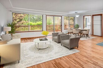 3065 124th Ave NE in Bellevue, WA - Building Photo - Building Photo