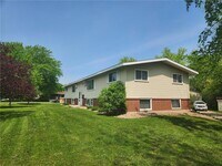 255 6th Ave NE photo'