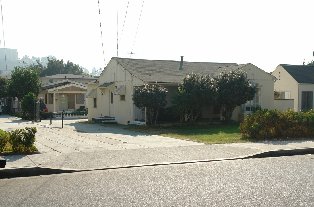 724 E Acacia Ave in Glendale, CA - Building Photo