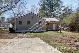 300 Carol Dr in Birmingham, AL - Building Photo - Building Photo