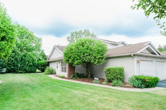 property at 1971 Laura Ln