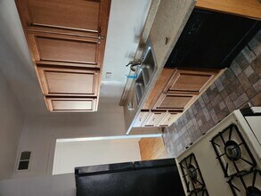 905 W Irving Park Rd in Chicago, IL - Building Photo - Building Photo