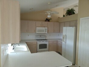 234 SE 1st Ave in Cape Coral, FL - Building Photo - Building Photo