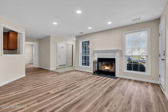 435 Hancock Pl in Morganville, NJ - Building Photo - Building Photo