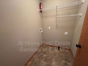 2600 W Garton Rd in Ozark, MO - Building Photo - Building Photo