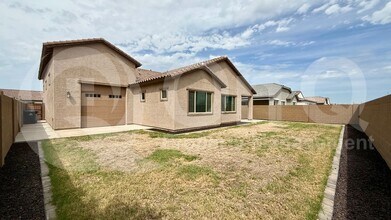 9509 S 39th Dr in Phoenix, AZ - Building Photo - Building Photo