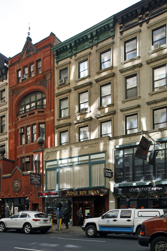 38 W 56th St in New York, NY - Foto de edificio - Building Photo