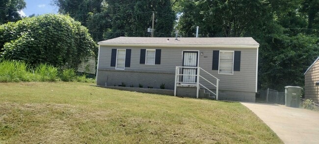 property at 4431 Smith Ridge Cove