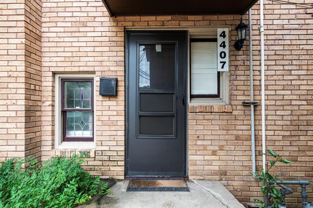 4407 Stanford St in Houston, TX - Foto de edificio