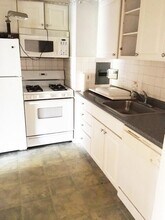 1225 Island Dr, Unit 104 in Ann Arbor, MI - Foto de edificio - Building Photo