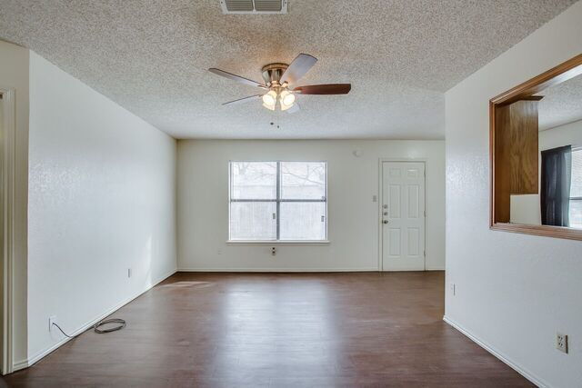 2107 La Salle Ave