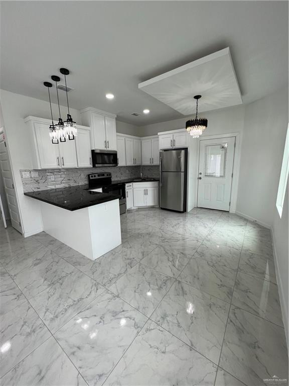 913 North Blair Avenue-Unit -2 in Edinburg, TX - Building Photo - Building Photo