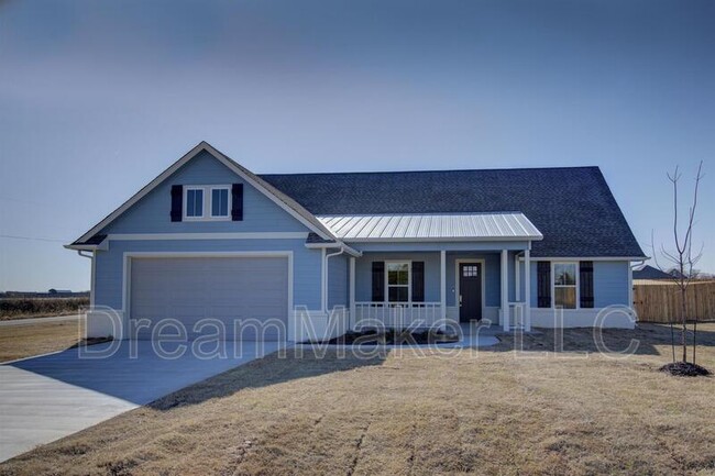 property at 3027 SE 34th St