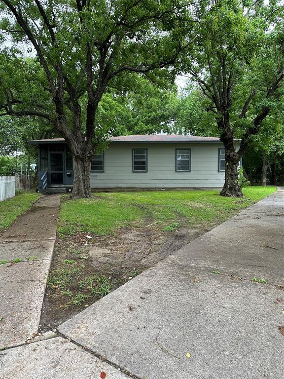 property at 700 11th St N