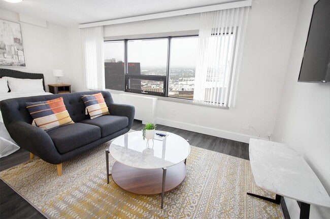 190 Smith Apartment Suites