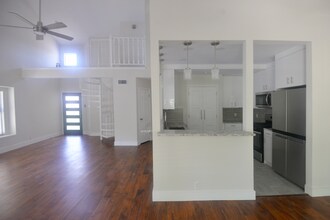 6304 Maury Hollow in Austin, TX - Building Photo - Building Photo