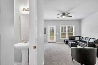 157 Buckhorn Ave in Holly Ridge, NC - Building Photo - Building Photo