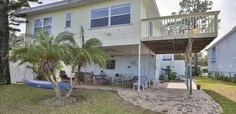 408-412 Venetian Dr in Clearwater, FL - Building Photo