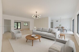 7132 SW 65th Ave in South Miami, FL - Building Photo - Building Photo