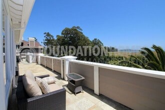 20 Marin Bay Park Ct in San Rafael, CA - Building Photo - Building Photo