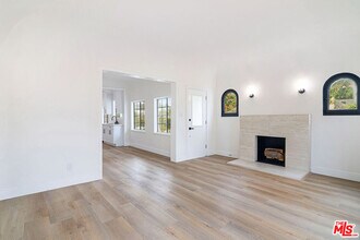 6686 Drexel Ave in Los Angeles, CA - Building Photo - Building Photo