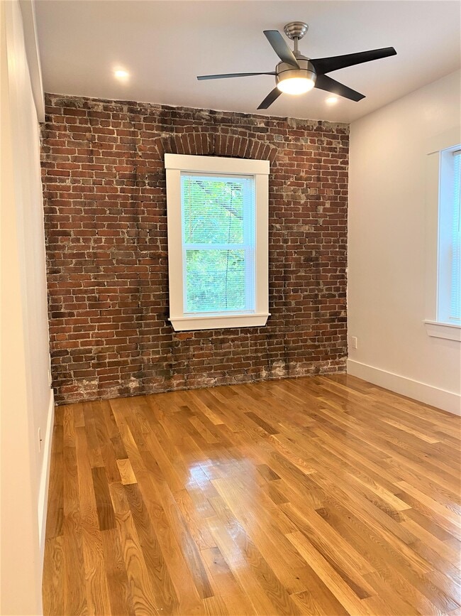 32 Robinwood Ave in Boston, MA - Building Photo - Building Photo