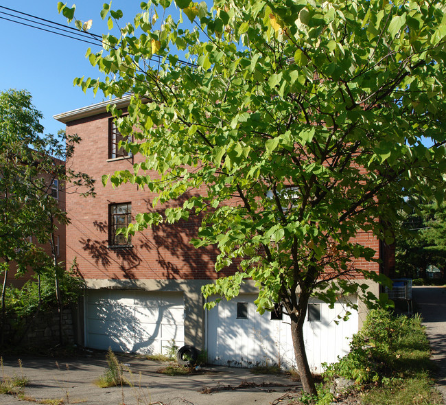 1817 Section Rd in Cincinnati, OH - Foto de edificio - Building Photo