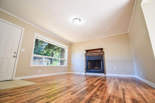 property at 6309 SE Overland St