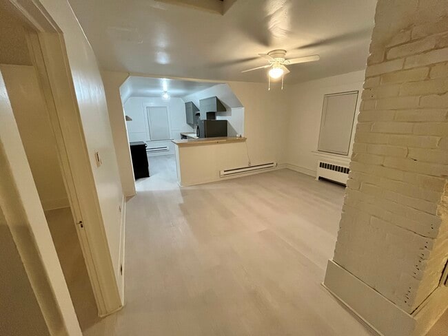 property at 1706 SW Moss St