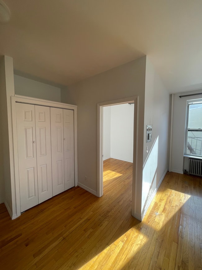 16 Conselyea St, Unit 3