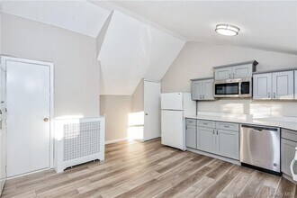 520 River Ave in Pelham, NY - Building Photo - Building Photo