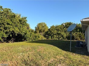 762 Gallo Ave S in Lehigh Acres, FL - Building Photo - Building Photo
