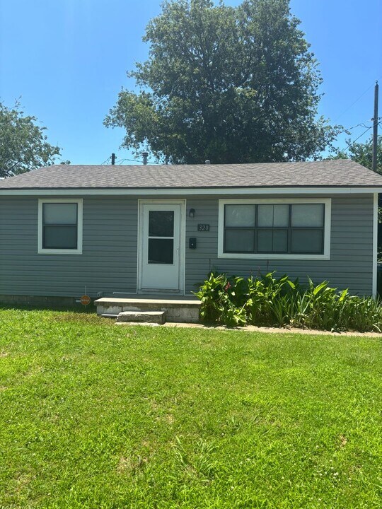 320 S Cook Ave in Norman, OK - Building Photo