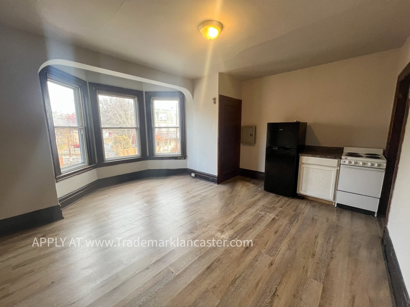 626 W Lemon St in Lancaster, PA - Building Photo