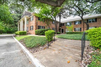 3011 Mahanna Spgs in Dallas, TX - Building Photo - Building Photo