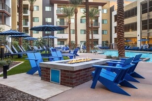 DC Heights Apartments in Chandler, AZ - Building Photo