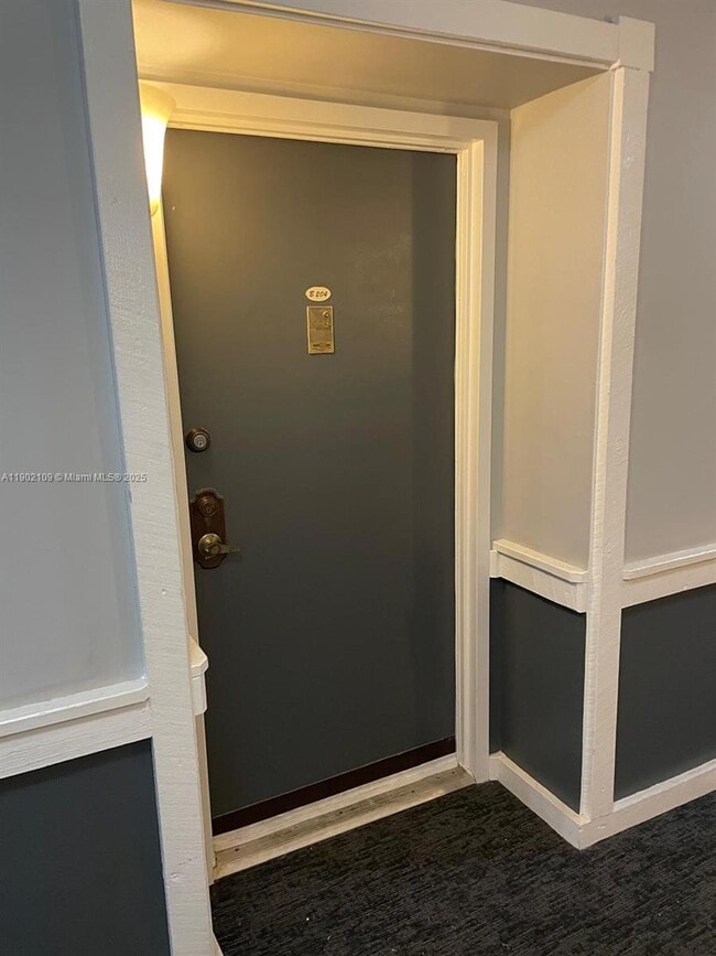 3125 Oakland Shores Dr