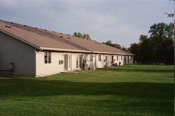 Scottish Pines Senior in Alma, MI - Foto de edificio - Building Photo