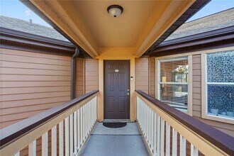 494 N Pin Oak Pl in Longwood, FL - Building Photo - Building Photo