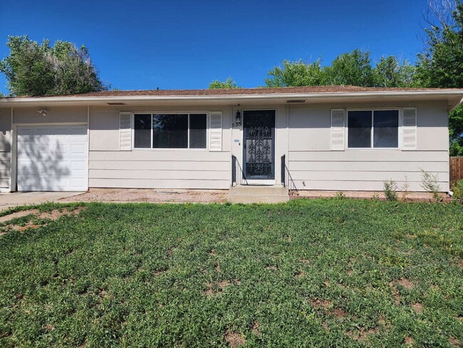 property at 835 Querida Dr