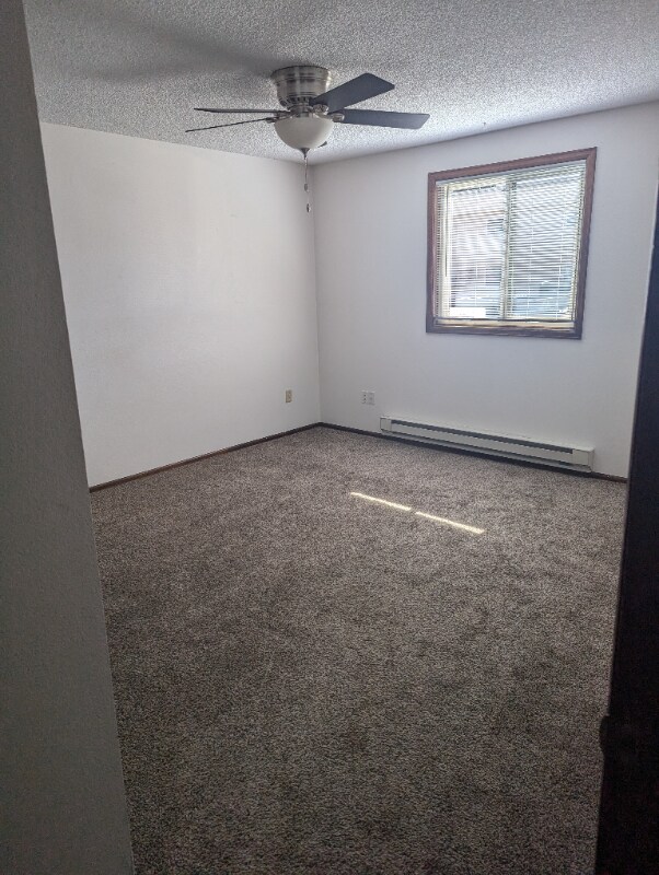 5421 Eastview St in Cheyenne, WY - Building Photo - Building Photo