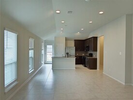 11613 Lago de Garda Dr in Austin, TX - Building Photo